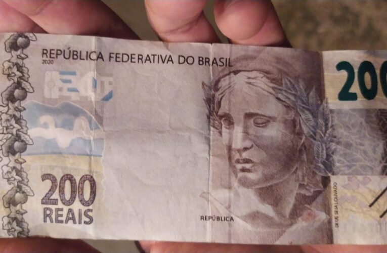 Homem faz compra com nota falsa de R$ 200, mas é pego pela PM em Botucatu