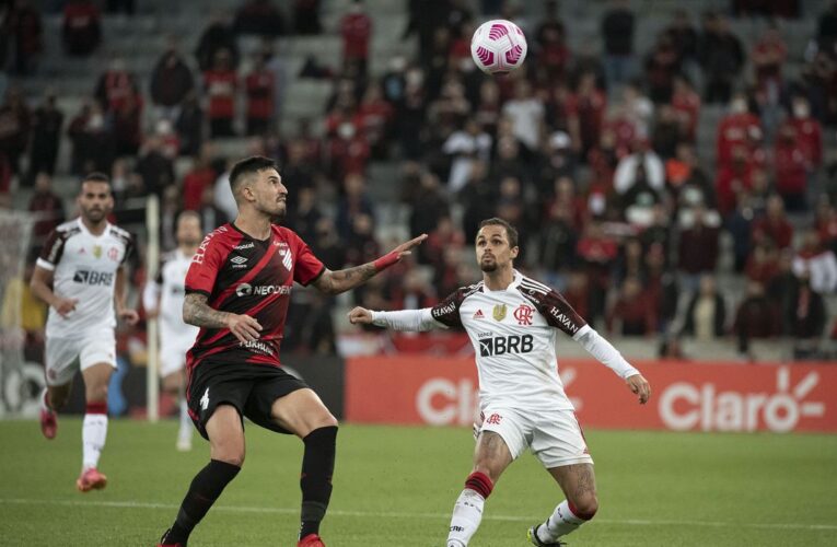 Flamengo arranca empate com Athletico-PR na Arena da Baixada