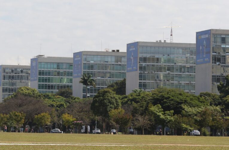 Entram em vigor regras para retorno ao trabalho presencial de servidor