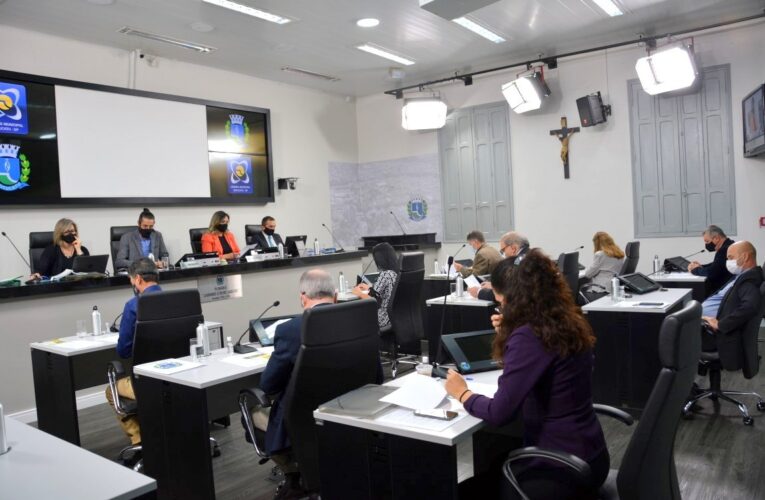 Projeto que obriga disponibilização de cadeira de rodas em bancos de Botucatu pode ser votado nesta segunda-feira, 08