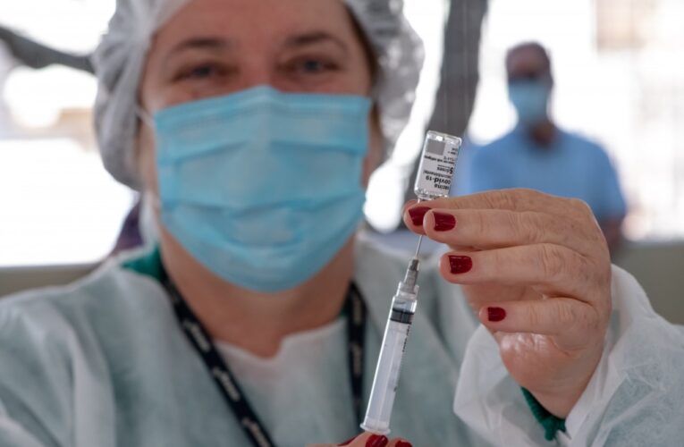 Levantamento mostra queda acentuada nas mortes por Covid após ações de vacinação em massa em Botucatu