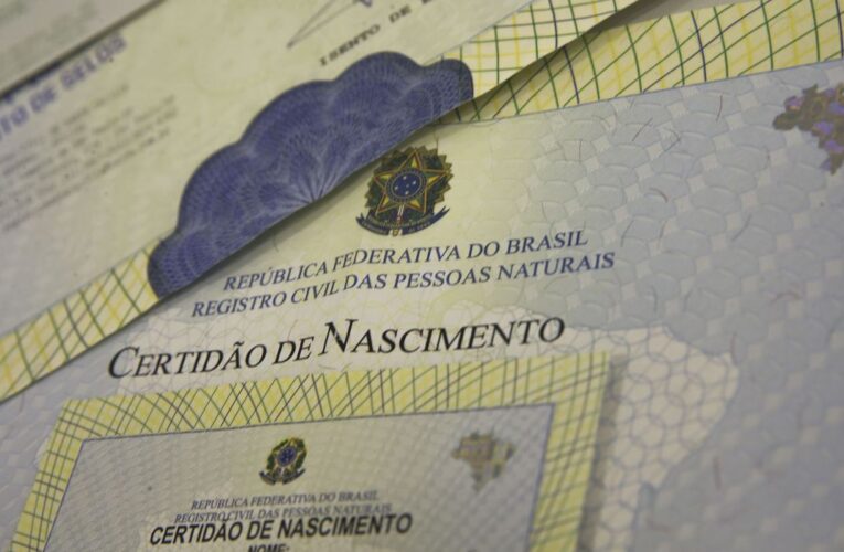 Campanha busca alterar certidões de nascimento com pai ausente