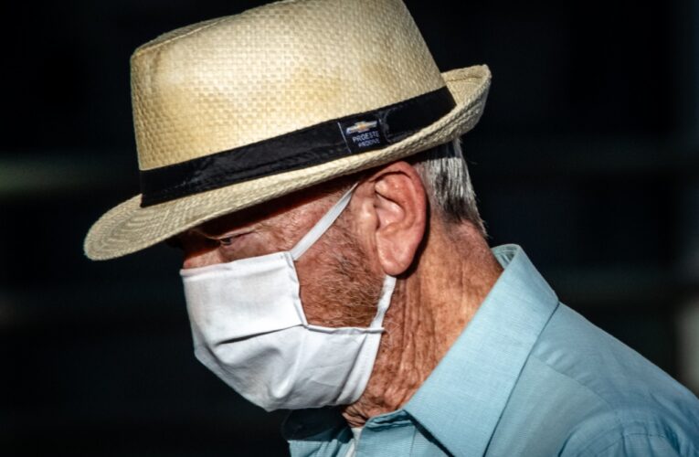 Anvisa pede uso de máscara para adiar chegada da varíola dos macacos