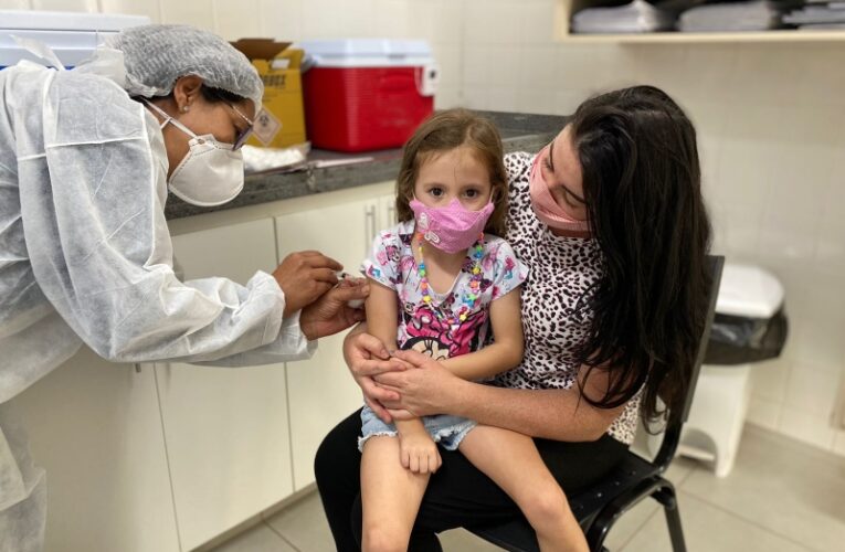 Postos de Saúde de Botucatu abrirão em horário especial para vacinar contra a gripe e sarampo