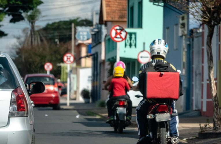 Programa pagará bolsa de R$ 1 mil para qualificar motofretistas em todo o Estado