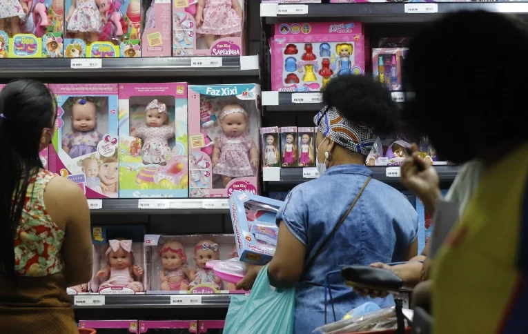 Dia das Crianças: 34% dos brasileiros devem fazer compras online, diz pesquisa