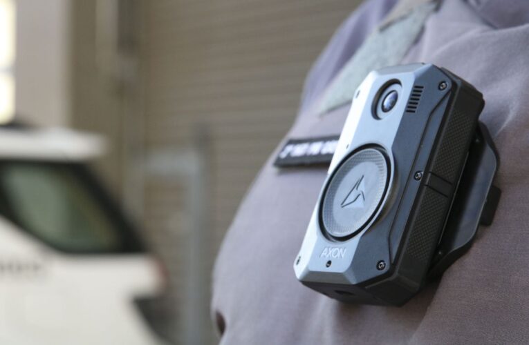 Uso de câmeras em uniformes de PMs pode ser expandido em SP, diz secretário