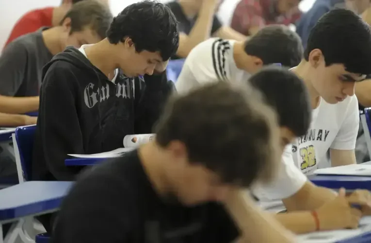 Enem 2025: mais de 98 mil pessoas buscam concluir Ensino Médio com exame