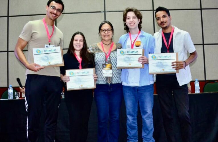 IBB tem alunos premiados no Brasil e professor selecionado nos EUA