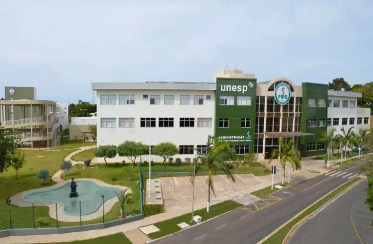 FMB/Unesp aprova aumento histórico de 30 vagas para o curso de Medicina de Botucatu
