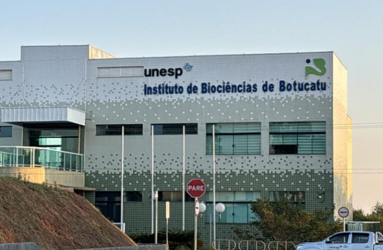 Cursos do IBB/Unesp em Botucatu recebem 5 estrelas no Guia da Faculdade 2025
