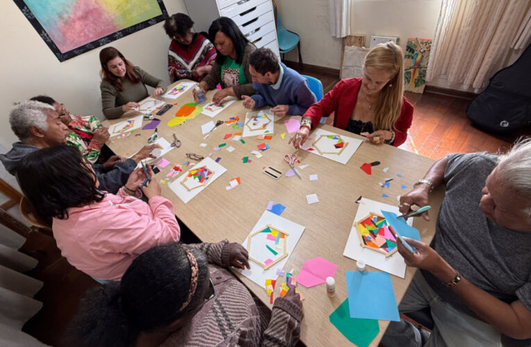 Exposição “Fios de Sonhos” une arte, terapia e inclusão social em Botucatu