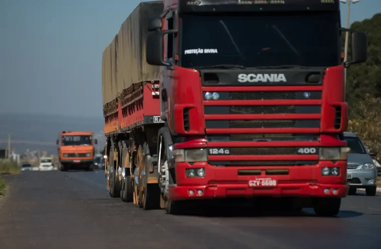 PRF reforça fiscalização em rodovias federais na Operação Natal