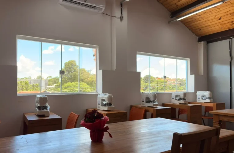 Entrega da revitalização da Casa do Artesão fortalece apoio aos artesãos e impulsiona economia criativa em Botucatu