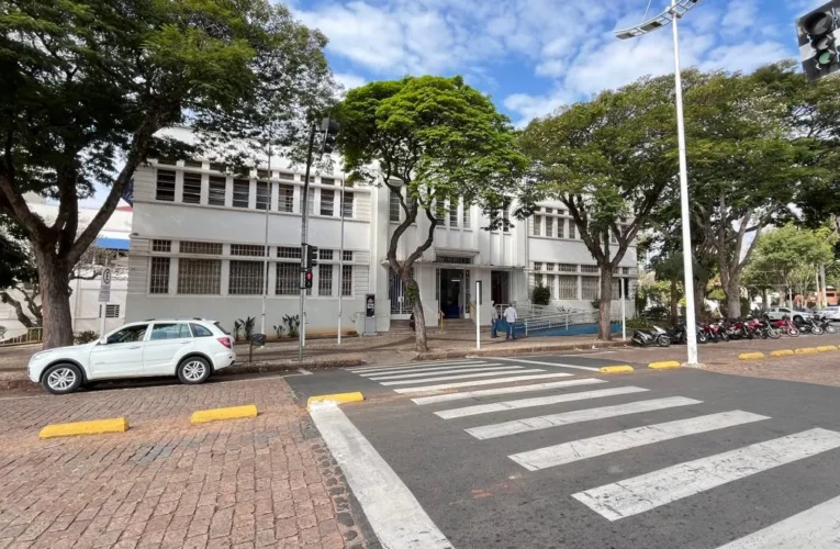 Repartições públicas municipais terão mudanças no expediente no Natal e no Ano Novo