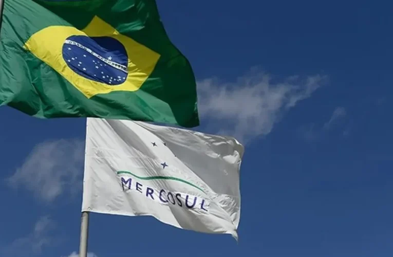 União Europeia aprova assinatura de acordo comercial com Mercosul