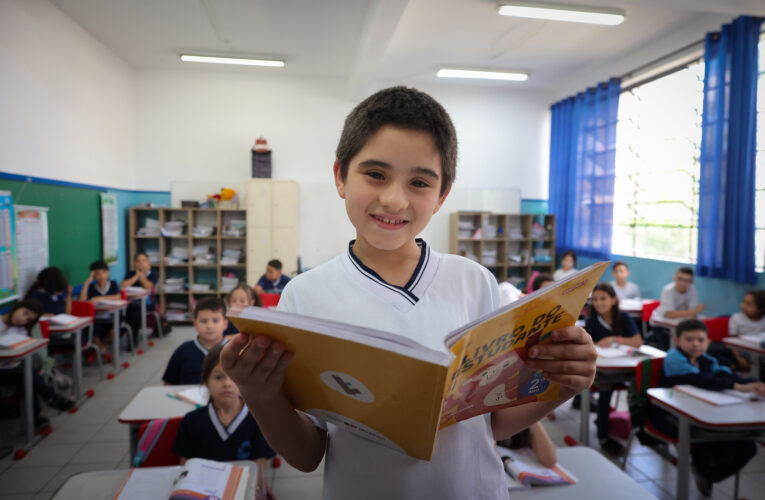 Governo de SP supera meta e recebe selo ouro do Compromisso Nacional Criança Alfabetizada